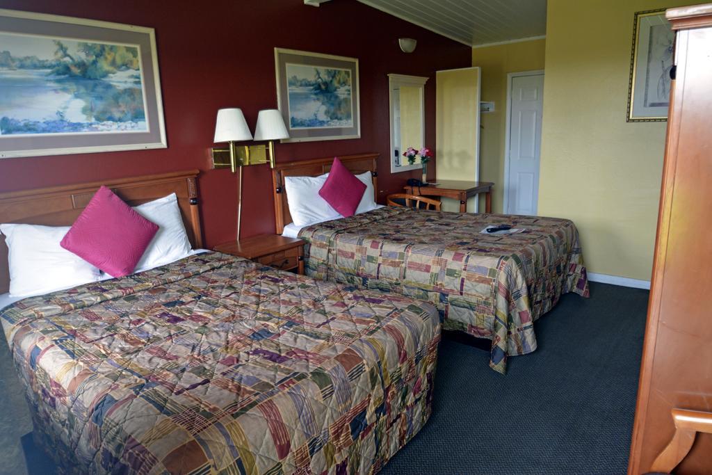 Gateway Inn Red Bluff Esterno foto
