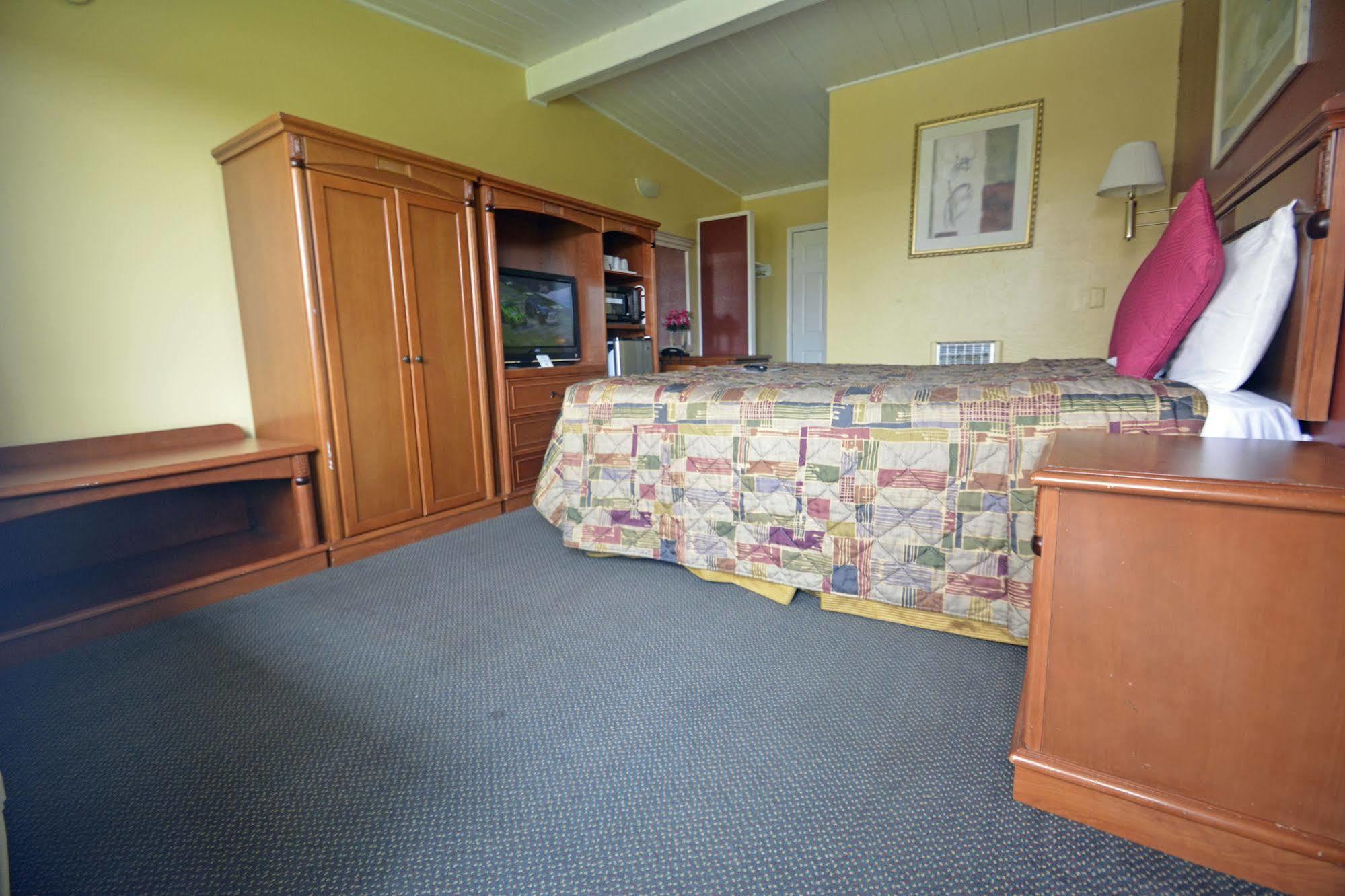 Gateway Inn Red Bluff Esterno foto